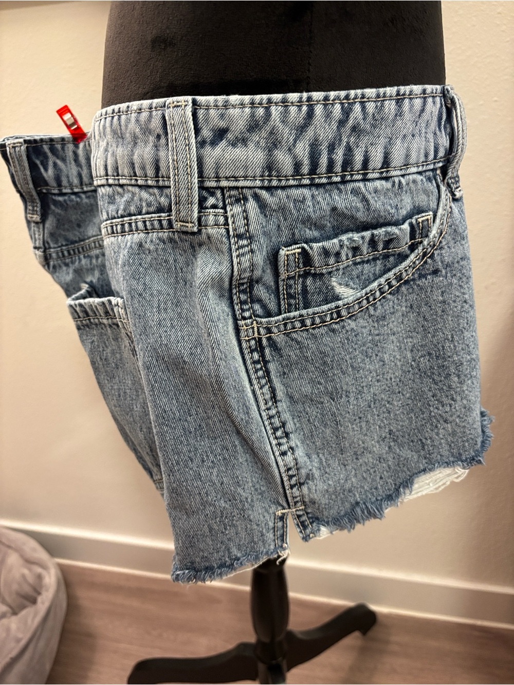 Hollister Light Wash Distressed Denim Cutoff Shorts - Picture 4 of 8